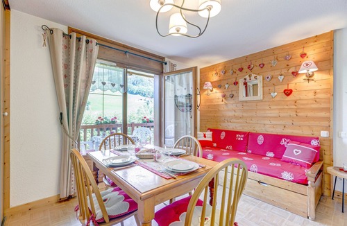 Flumet Apartment | Le cœur des Evettes - One Bedroom Apartment, Sleeps 4
