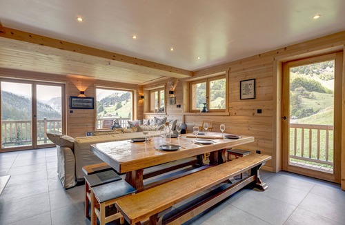 La Giettaz Ski Chalet | Le Chalet Blanc - Magnifique chalet sur les pistes