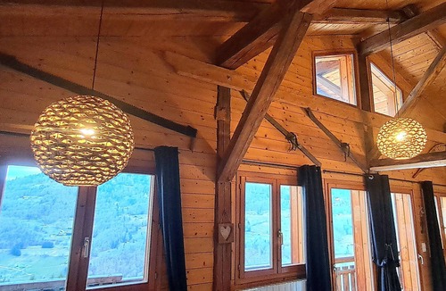 Hery-sur-Ugine Ski Chalet | Le lodge des ours Located just a few minutes from the Espace Diamant, with sublime views.