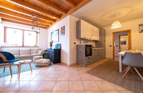Lomaso Apartment | Le Muse, Comano Terme Holiday - piano terra