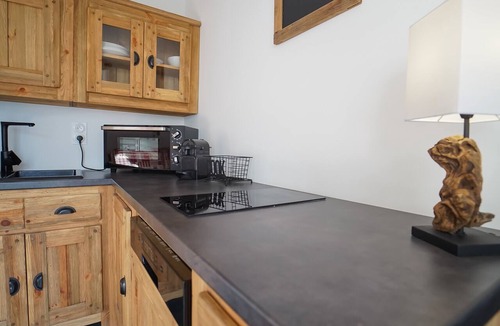 Chaparon Apartment | Le Petit Chalet - Cosy studio in Lathuile for 2 people