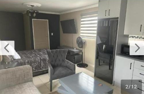 Greater Johannesburg Metropolitan Area House | Lemao guesthouse