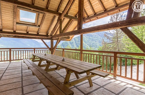 Albertville House | LES Balcons DES Garzons