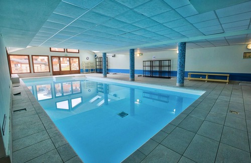Flumet Apartment | Les Chalets Des Evettes - 3 Rooms for 6 People
