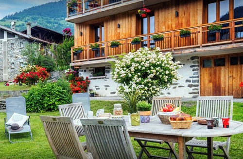 Seez Ski Chalet | Les moulins d'Angelina - luxury stay for 8 close to pistes - OVO Network