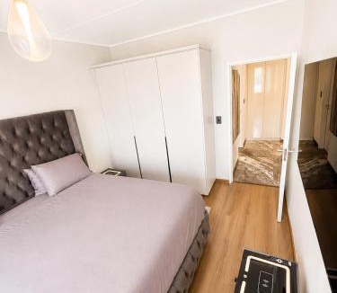 Greater Johannesburg Metropolitan Area Apartment | Lia Luxxee