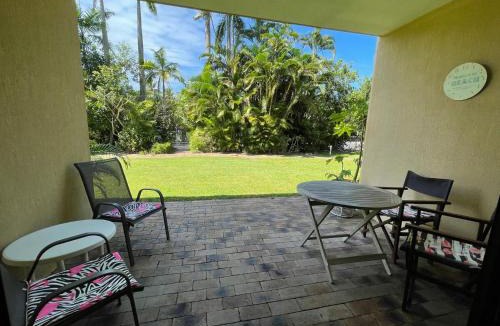 Mission Beach House | Liana 4 Beach Lovers All at your finger tips