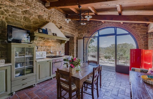Monte San Savino Apartment | LIMONAIA-Poggio delle Robinie- Ceppeto-M. San Savino