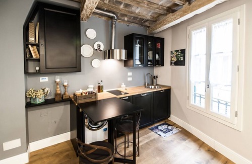 San Lorenzo Apartment | Little and cozy apartment in the San Lorenzo district, full of restaurants and shops.