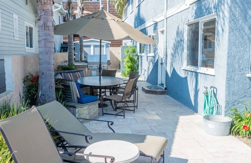 Balboa Peninsula House | Live the Beach Life -Lovely Waterfront Home in Balboa Peninsula