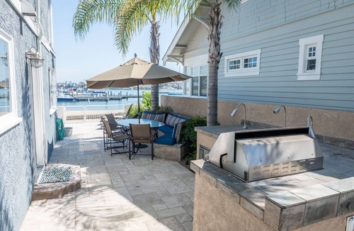 Balboa Peninsula House | Live the Beach Life -Lovely Waterfront Home in Balboa Peninsula
