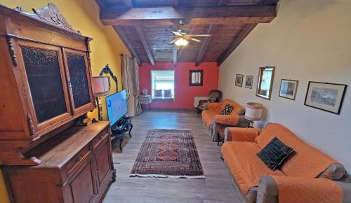 Saturnana House | Locanda Le Panche