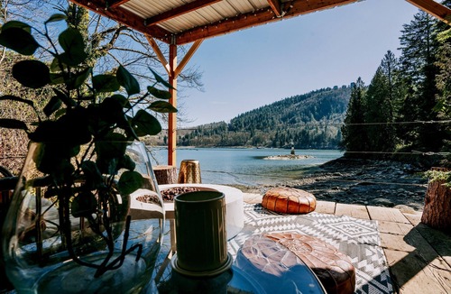 Port Moody Cabin | Lodge D2 |Hot tub & Sauna |Cape Carraholly Retreat