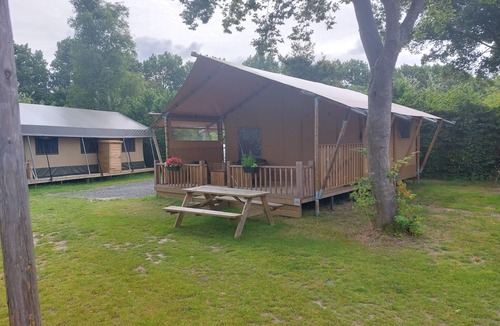 Noord-Scharwoude Cabin | Lodgetent 2 L