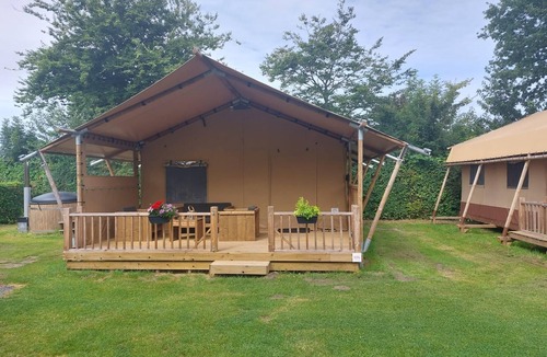 Noord-Scharwoude Cabin | Lodgetent 2 L