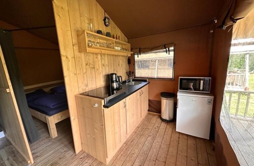Noord-Scharwoude Cabin | Lodgetent 4