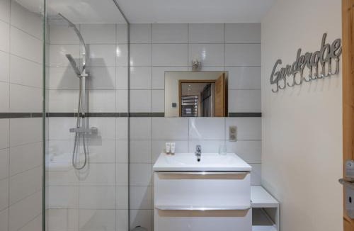 Les Saisies Apartment | Loft spacieux avec spa, piscine, salle de sport et parking - FR-1-809-4