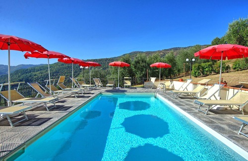 Montebonello Villa | Loggiato - Apartment with pool