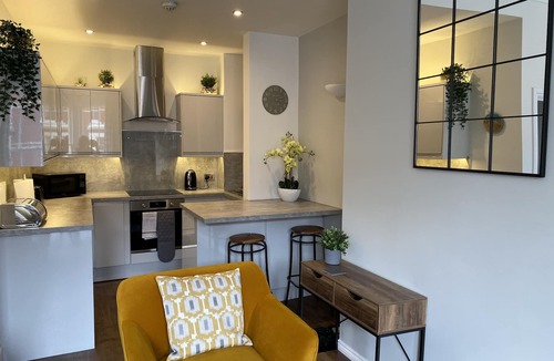 West Cliff Apartment | Lovely 2-bedroom holiday apartment in Whitby