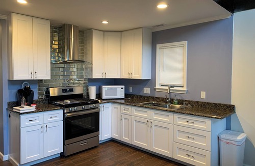 Burlington House | Lovely 3-bedroom house with loft in Burlington