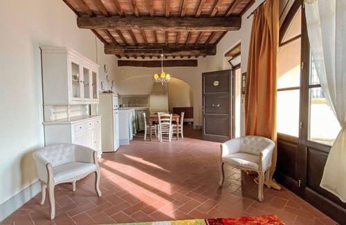 Palaia Apartment | Lovely apartment for 4 people with WIFI, pool, balcony and panoramic view