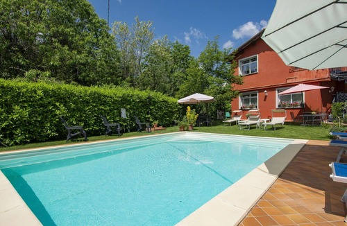 Macchino Apartment | Lovely apartment for 8 guests with WIFI, pool, TV, terrace and pets allowed