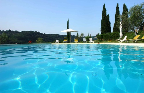 Poggiarello Villa | Lovely apartment in villa with WIFI, pool, TV, patio and panoramic view, close to San Gimignano