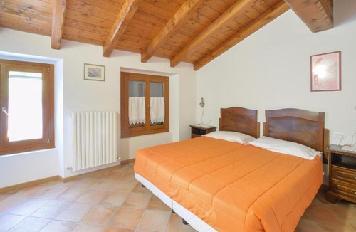 Loiano Apartment | Lovely Apartment In Loiano With Wifi