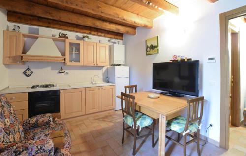 Loiano Apartment | Lovely Apartment In Loiano With Wifi