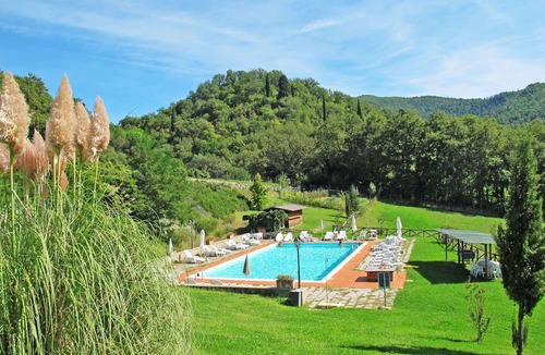 Dicomano House | Lovely apartment in villa for 7 guests with pool, WIFI, TV, patio, pets allowed and panoramic view