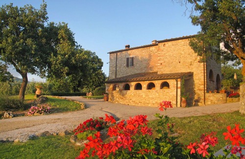 Gambassi Terme Villa | Lovely apartment in villa with WIFI, A/C, pool, TV, terrace, panoramic view, close to San Gimignano