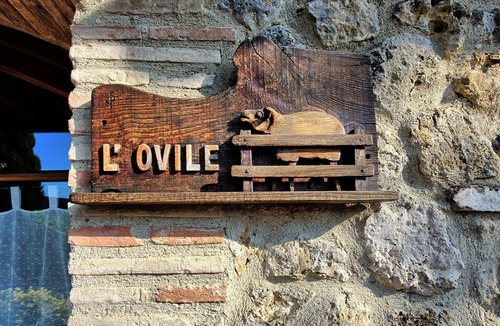 San Gimignano Apartment | Lovely apartment for 2 people with pool, WIFI, A/C, TV and panoramic view