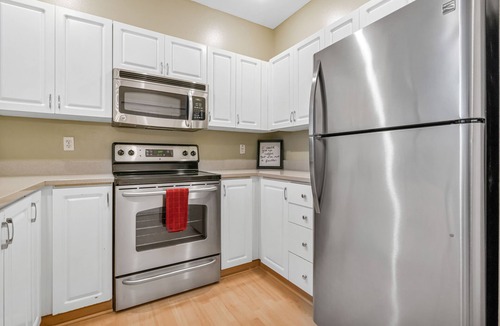 Belltown Condo | Lovely Belltown Suite w/Free Parking, Pike Place!