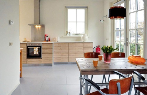 Wijdenes House | Lovely home in Wijdenes with WiFi
