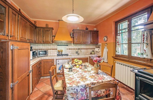Monte San Savino House | Lovely home in Monte San Savino -AR-