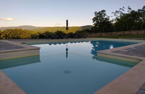 Porrena Villa | Lovely country house with private pool and garden