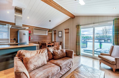 Saintbury Ski Chalet | Loxley Lodge Premier