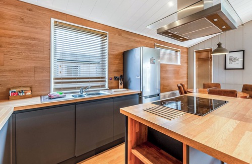 Saintbury Ski Chalet | Loxley Lodge Premier
