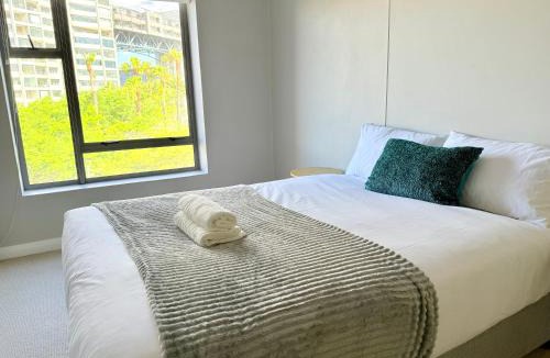 Century City Apartment | Luxe Manhattan Quarters