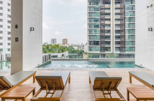 Sukhumvit Condo | Luxurious exclusive Suite 2 BR near BTS Thonglor 家庭奢华房近通罗站 U8