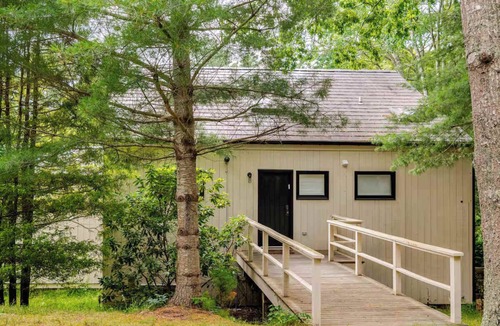 Northwest Harbor Villa | Luxurious 8 Bedroom Retreat with Pool East Hampton