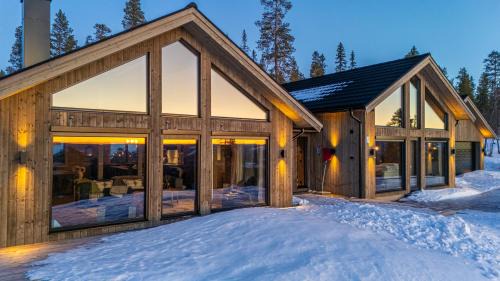 Trysil Ski Chalet | Luxurious Mountain Lodge