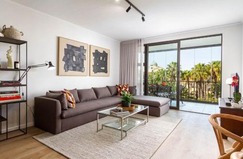Century City Apartment | Luxurious Palm View Apartment Cape Town
