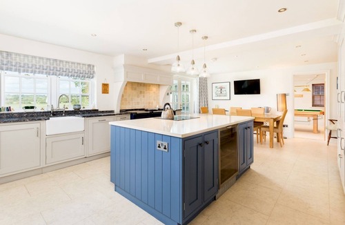 Tiddington House | Luxurious Riverside 4Bed Family Home, Tiddington - Pass The Keys