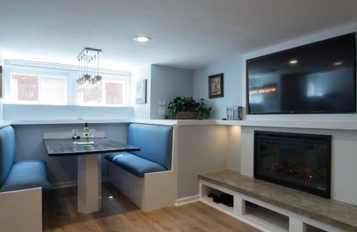 Brookland House | Luxury 2 bedroom apartment w/free parking
