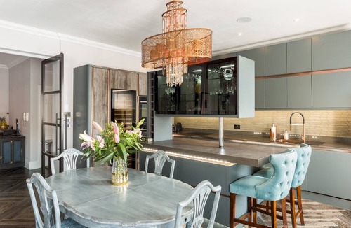 Leamington Spa Apartment | Luxury 2Bed In The Heart Of Leamington w/Parking - Pass the Keys