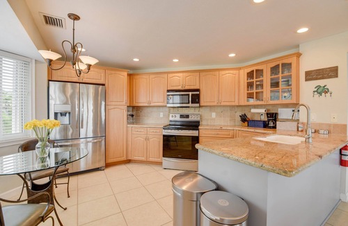 Cutthroat Harbor Estates House | Luxury 4BR Cudjoe Key Retreat | Swim Spa, Dockage & Boater's Paradise