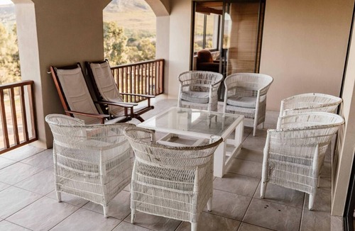 Bot River Villa | Luxury 5-Bedroom Villa with Private Pool & Tennis Court