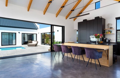 Noordhoek House | LUXURY 8 PAX SEA VIEW VILLA, NORTH CORNER, CAPE TOWN
