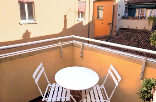 Historic Center Apartment | Luxury apartment in an 18th century building, very central but quiet